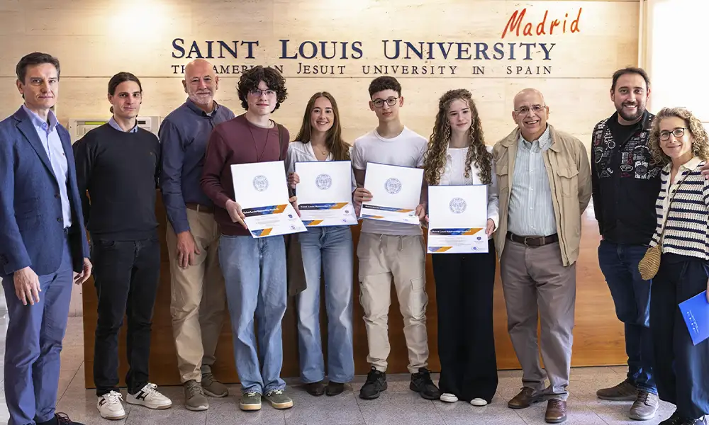 XIII Premio Nacional Ciencia y Tecnología Bachillerato – Saint Louis University